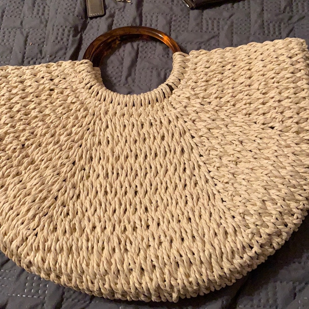 Straw small purse NWOT